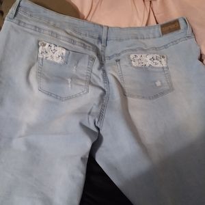 Capris sz 24